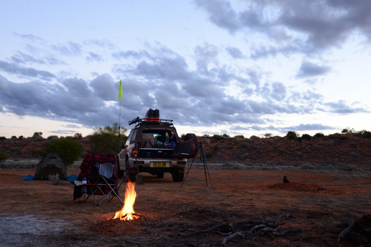 4WD in Australia's Simpson Desert