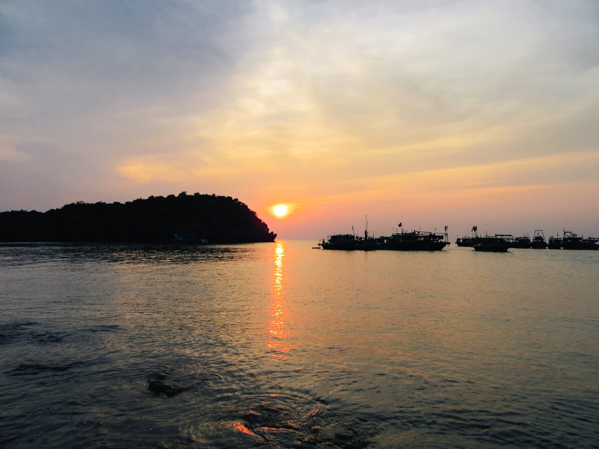 Sunset Ha Long Bay