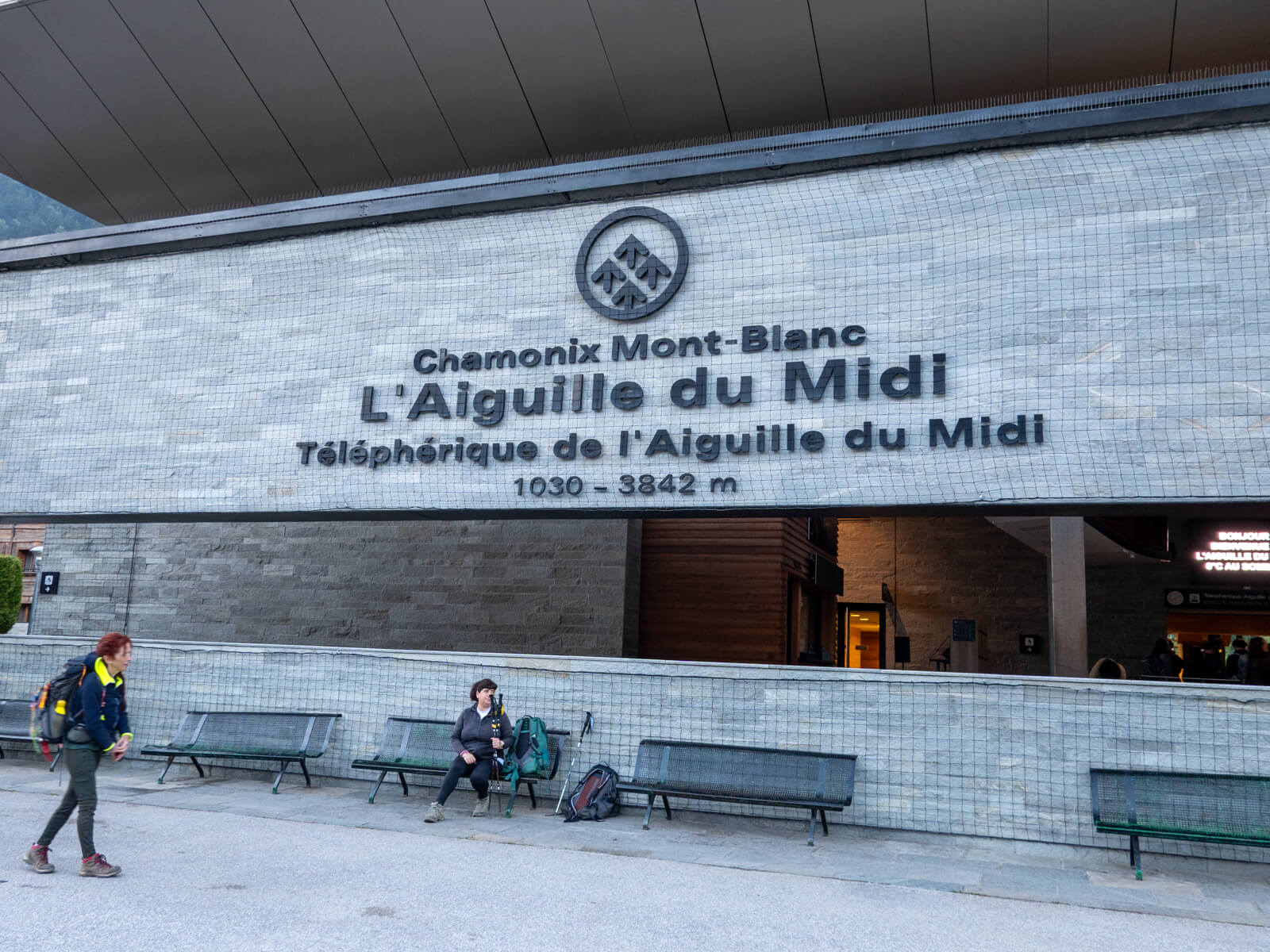 aiguille du midi cable car station